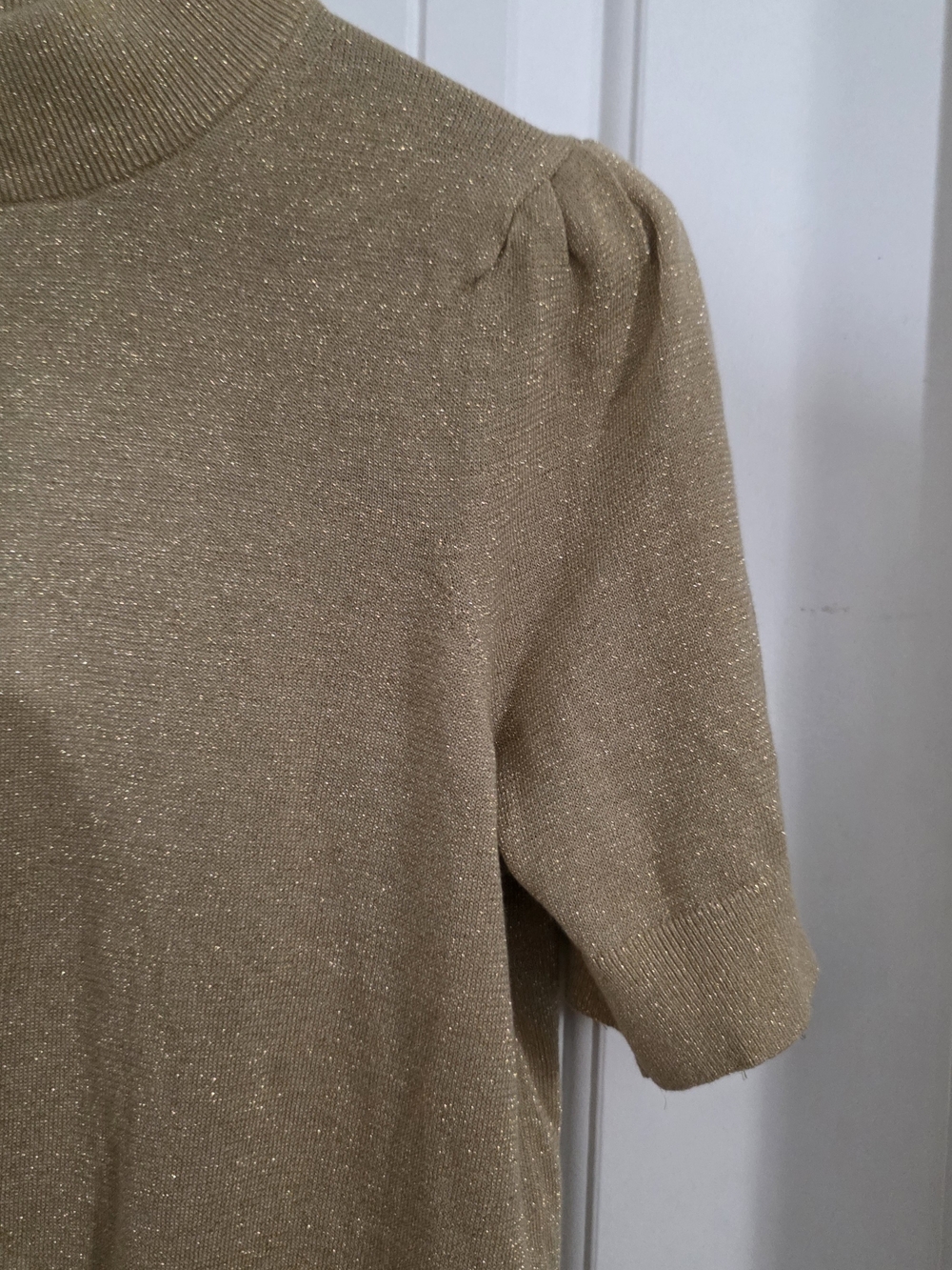 Michael Michael Kors Gold Metallic Puff Sleeve Mock Neck Sweater – Size M - Picture 6 of 10